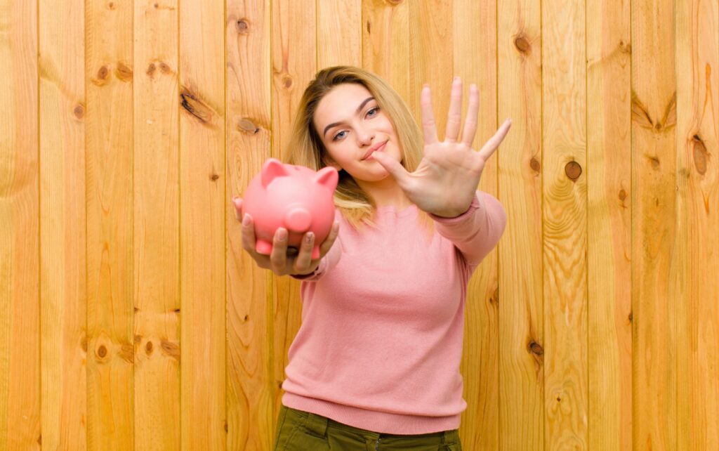 5 obstáculos que no te están dejando ahorrar